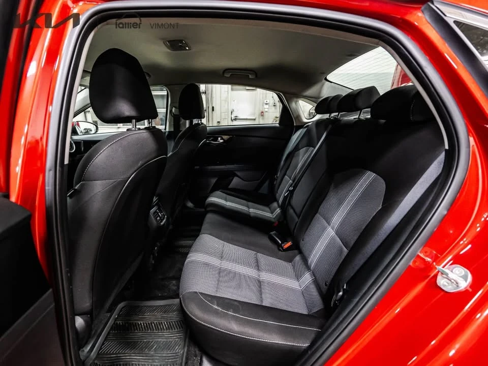 2023 Kia Forte - Image 10 of 20