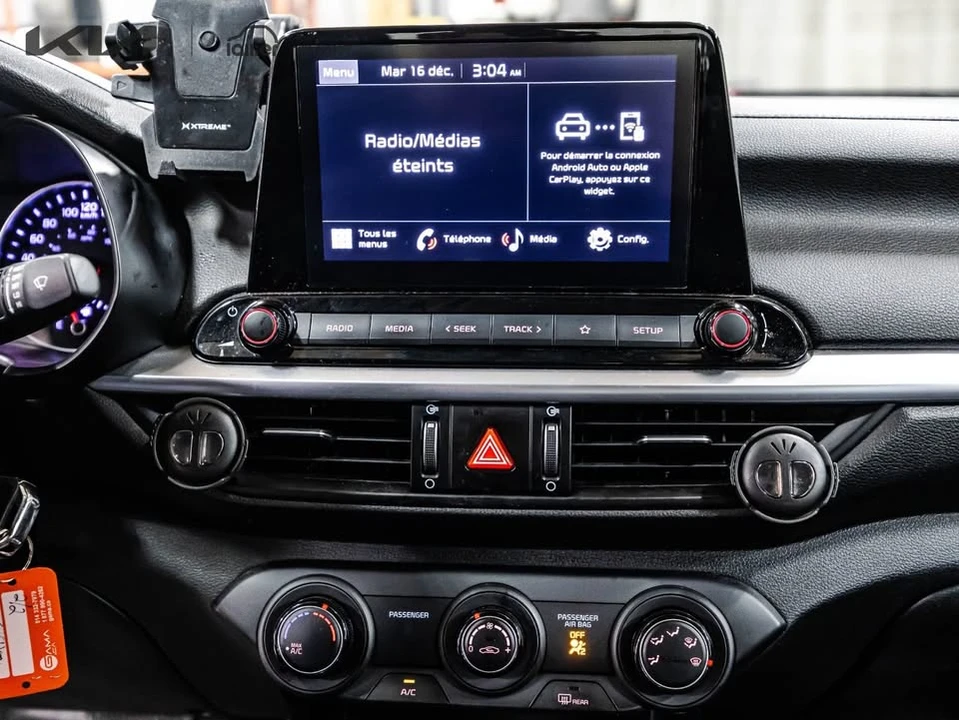 2023 Kia Forte - Image 13 of 20