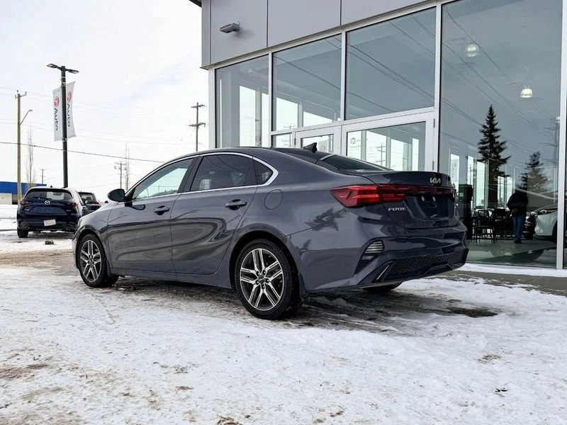 2023 Kia Forte - Image 4 of 15