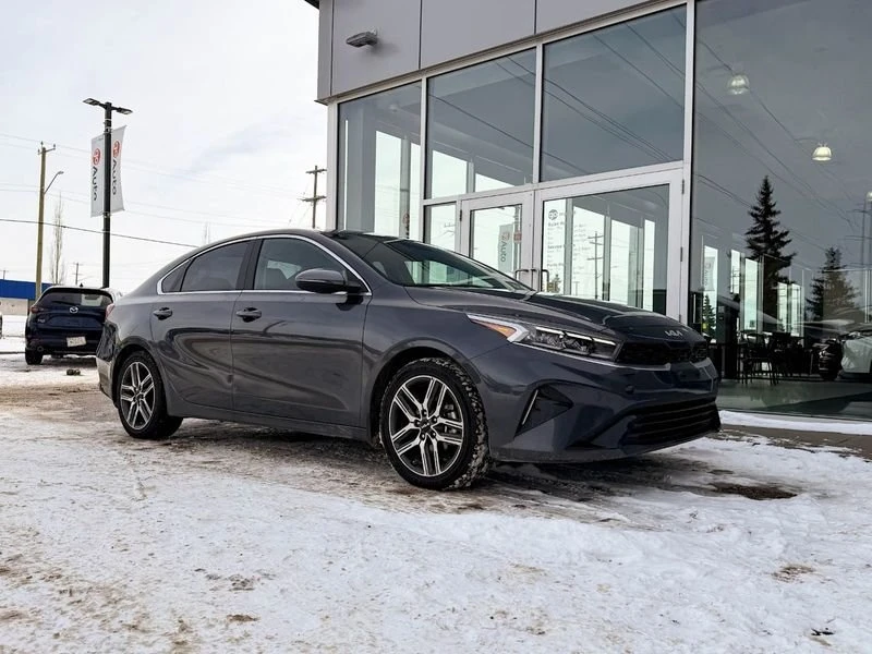 2023 Kia Forte - Image 8 of 15