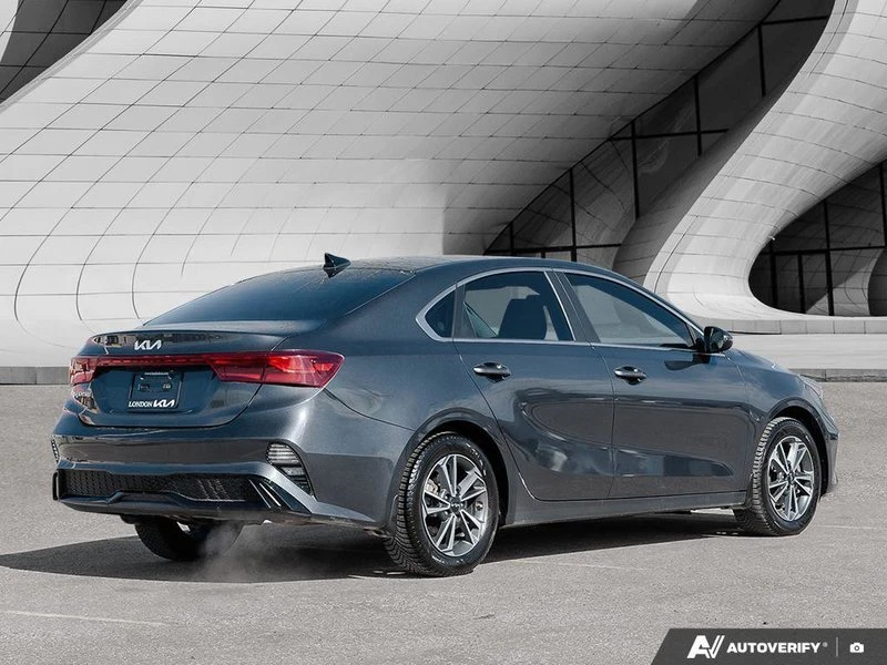2023 Kia Forte - Image 5 of 20