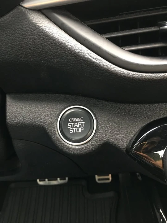 2023 Kia Forte - Image 18 of 19