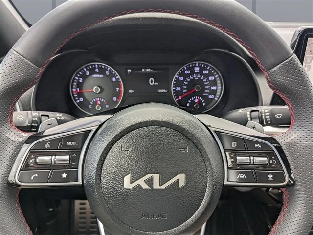 2023 Kia Forte - Image 11 of 12