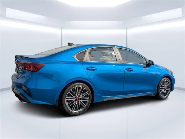 2023 Kia Forte - Image 3 of 12