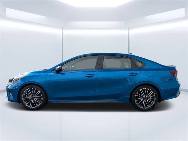 2023 Kia Forte - Image 5 of 12