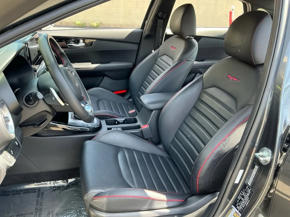 2023 Kia Forte - Image 18 of 20