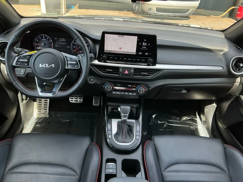 2023 Kia Forte - Image 15 of 20