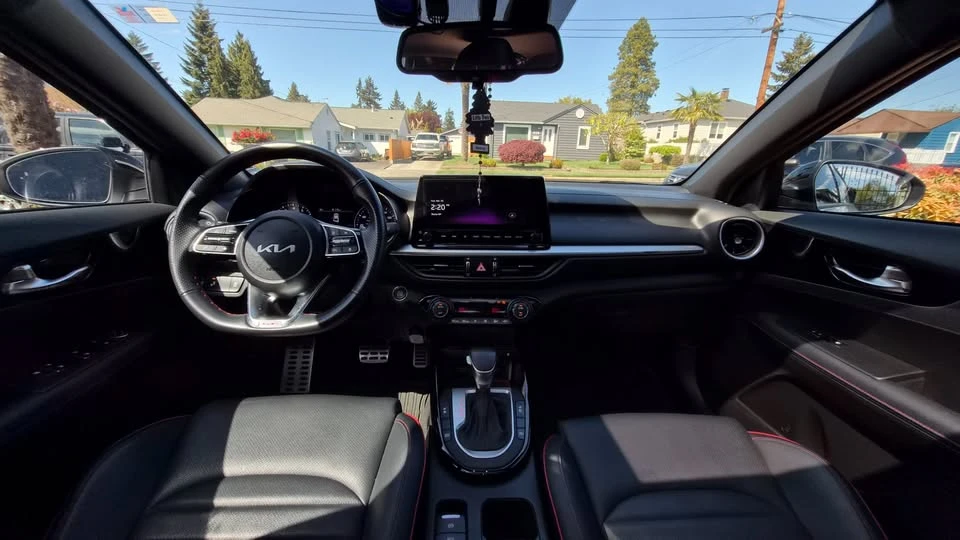 2023 Kia Forte - Image 11 of 21