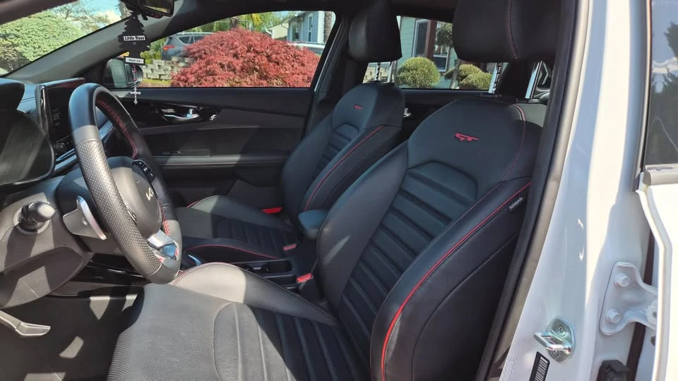 2023 Kia Forte - Image 13 of 21
