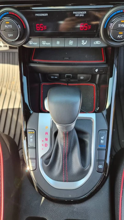 2023 Kia Forte - Image 15 of 21