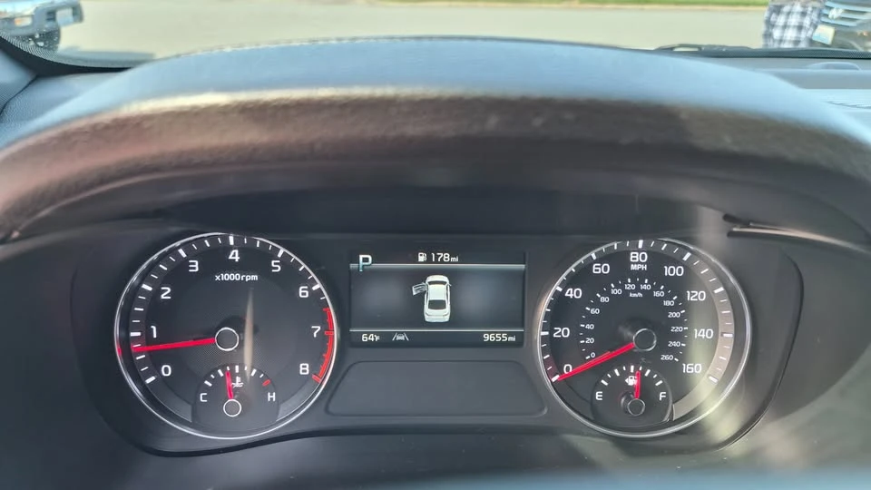 2023 Kia Forte - Image 17 of 21