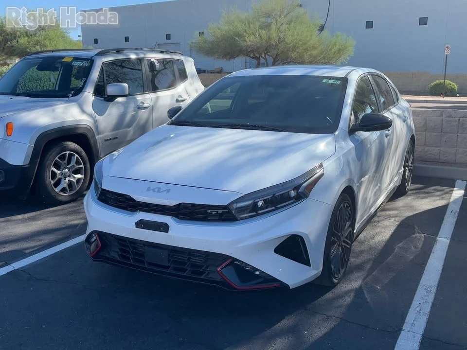 2023 Kia Forte - Image 3 of 6