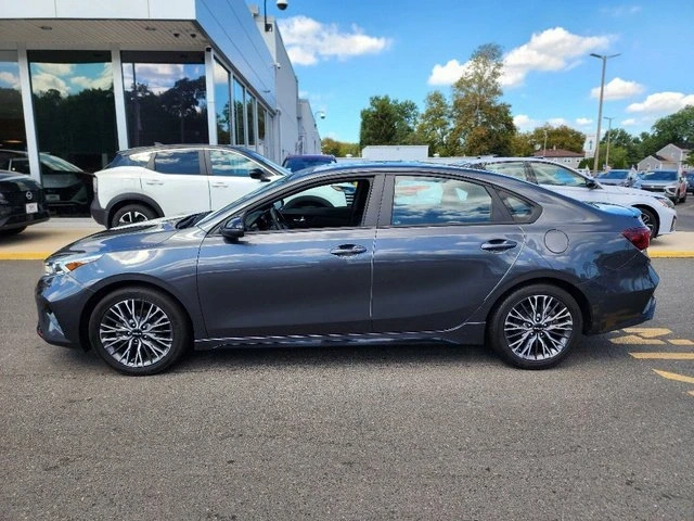 2023 Kia Forte - Image 3 of 19