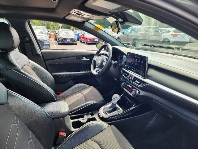 2023 Kia Forte - Image 10 of 19