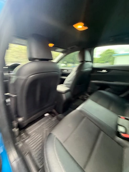 2023 Kia Forte - Image 8 of 9