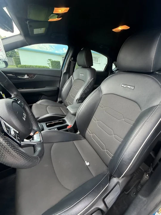 2023 Kia Forte - Image 6 of 9