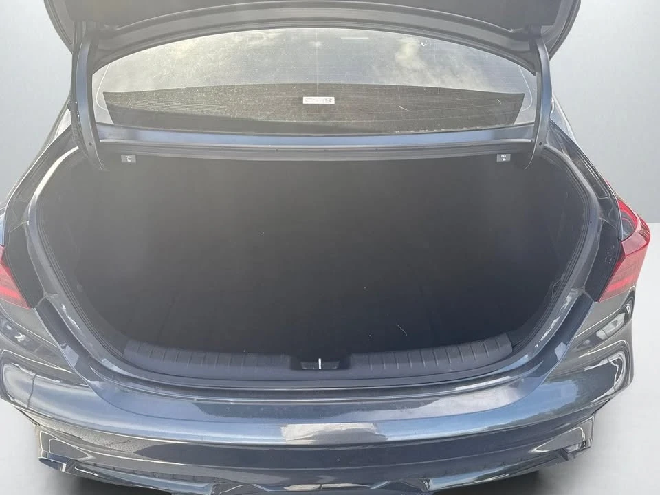2023 Kia Forte - Image 4 of 10