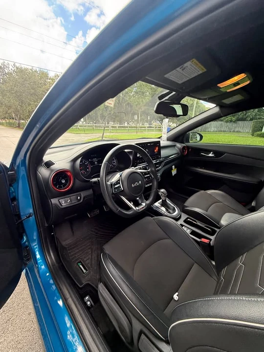 2023 Kia Forte - Image 5 of 9