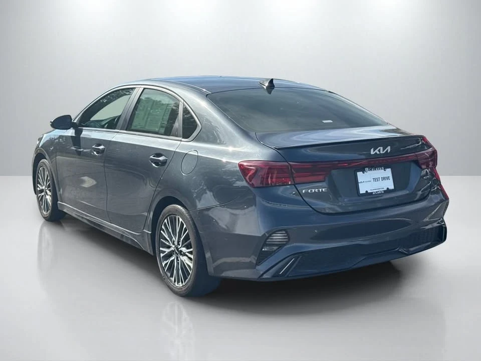 2023 Kia Forte - Image 2 of 10