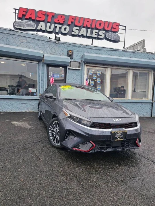 2023 Kia Forte - Image 3 of 20