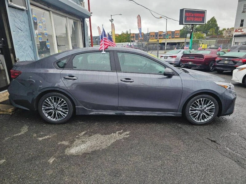 2023 Kia Forte - Image 5 of 20