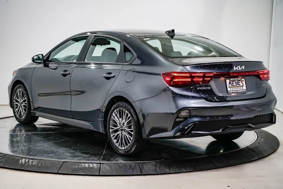 2023 Kia Forte - Image 3 of 7