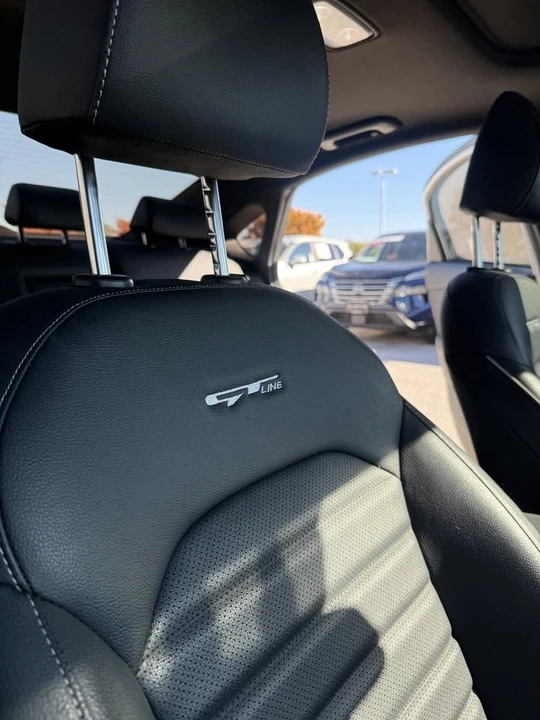 2023 Kia Forte - Image 9 of 10