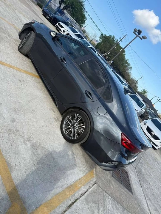 2023 Kia Forte - Image 2 of 19