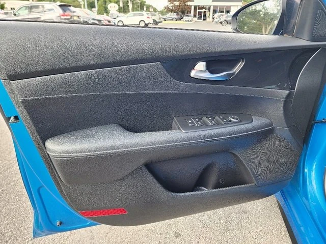 2023 Kia Forte - Image 16 of 20