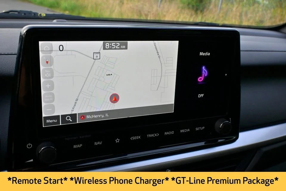 2023 Kia Forte - Image 2 of 18