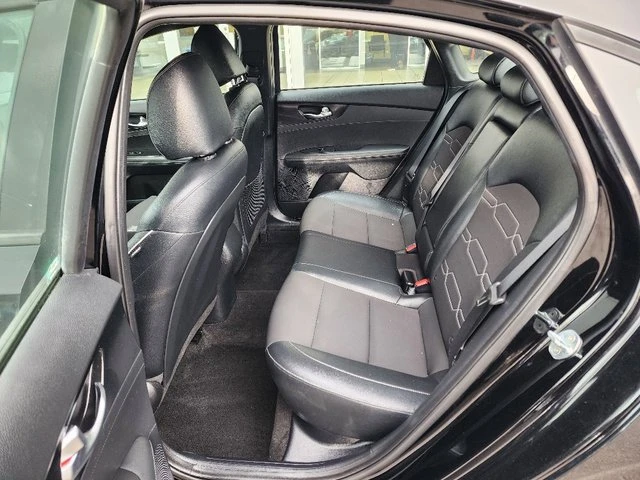 2023 Kia Forte - Image 18 of 20