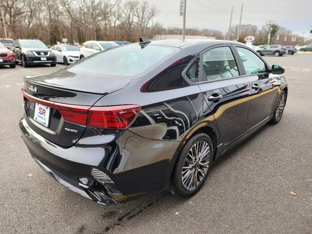 2023 Kia Forte - Image 6 of 20