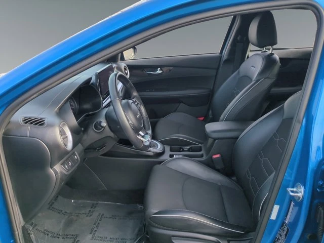 2023 Kia Forte - Image 9 of 15