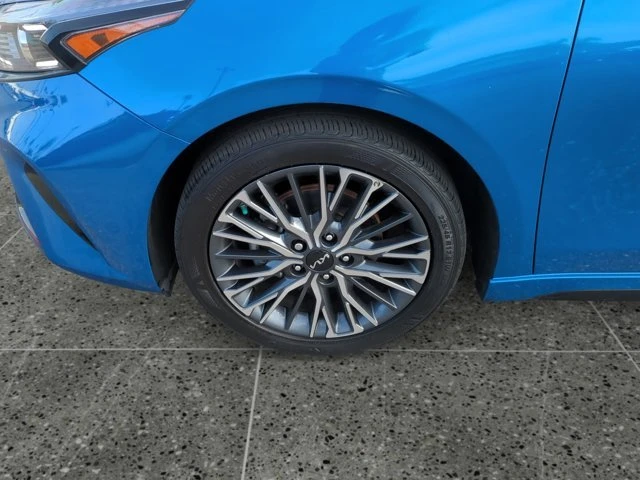 2023 Kia Forte - Image 14 of 15