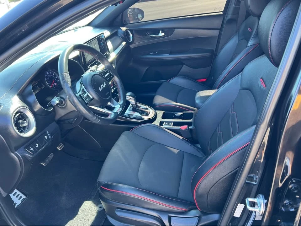 2023 Kia Forte - Image 9 of 20