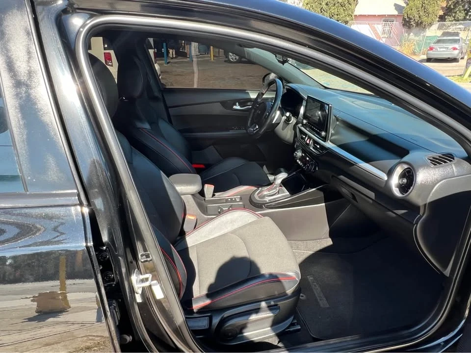 2023 Kia Forte - Image 13 of 20