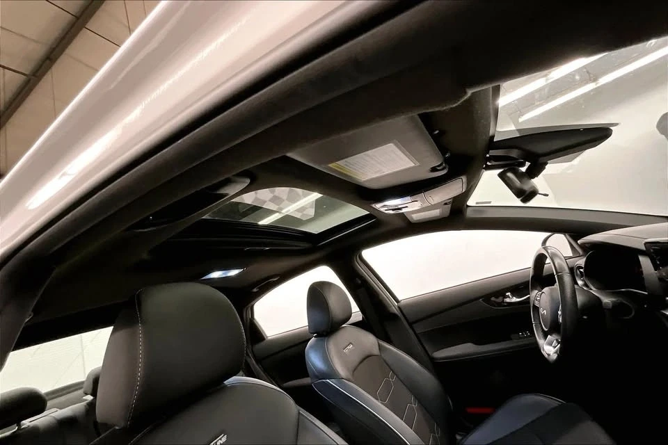 2023 Kia Forte - Image 11 of 14