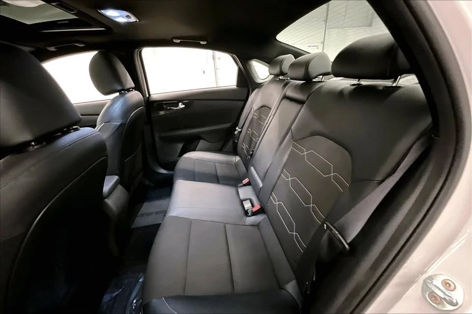 2023 Kia Forte - Image 9 of 14