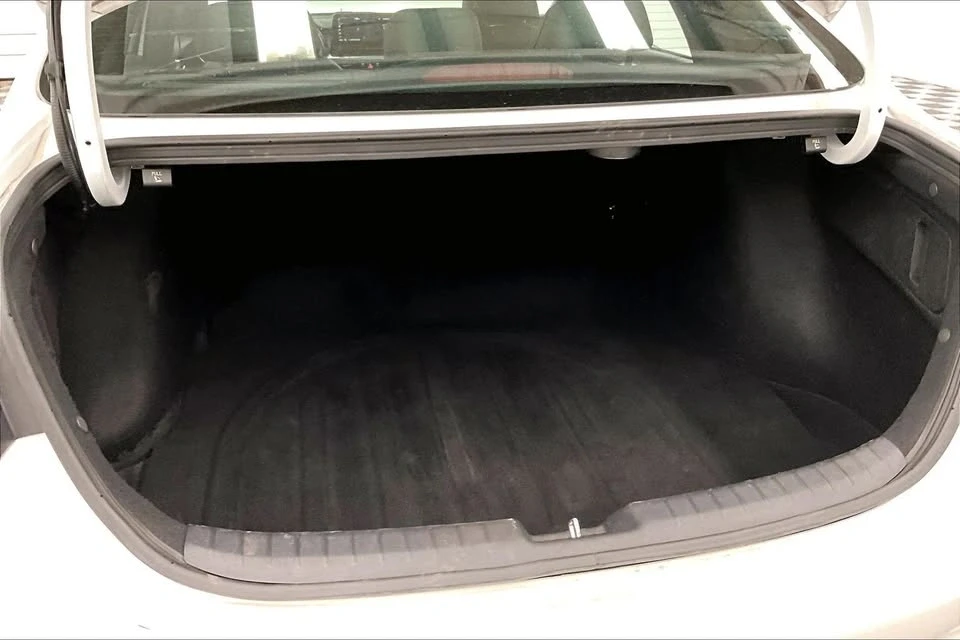 2023 Kia Forte - Image 6 of 14