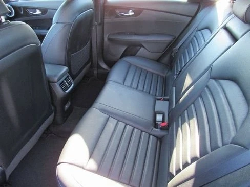 2023 Kia Forte - Image 6 of 19
