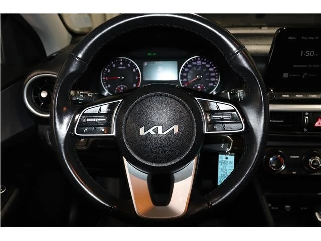 2023 Kia Forte - Image 8 of 18