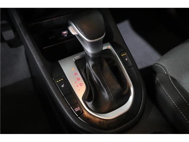 2023 Kia Forte - Image 14 of 18