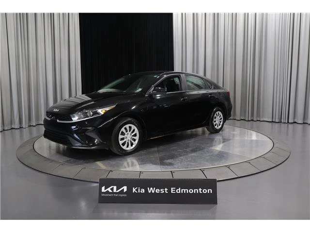 2023 Kia Forte - Image 5 of 18