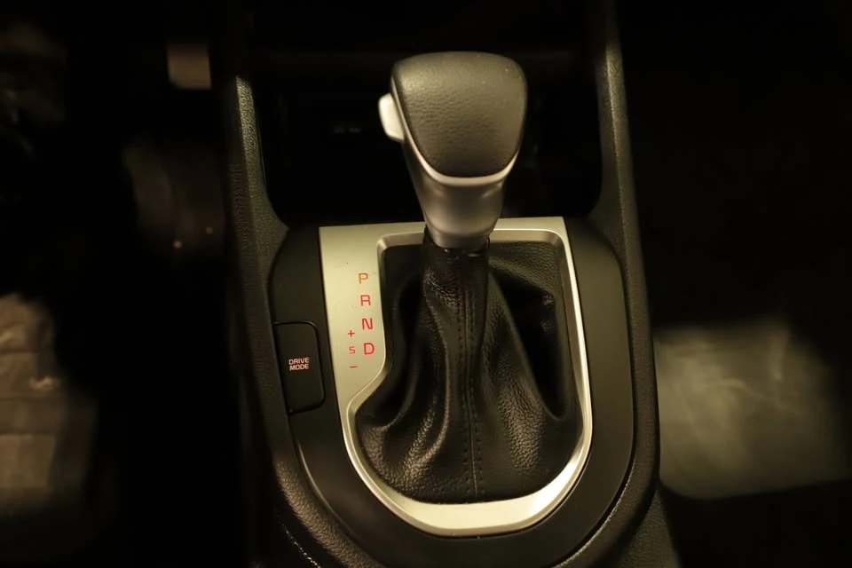 2023 Kia Forte - Image 5 of 11