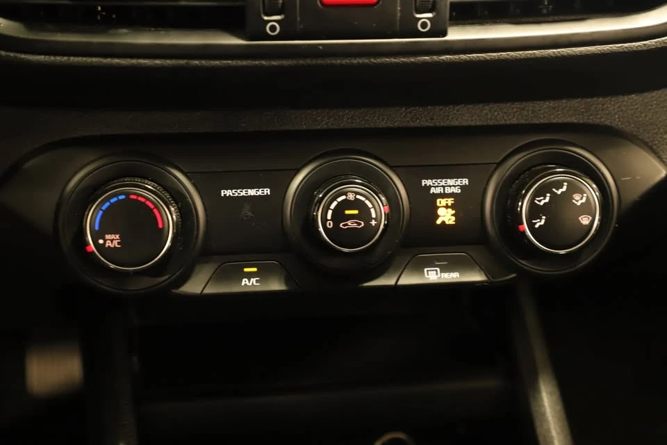 2023 Kia Forte - Image 2 of 11