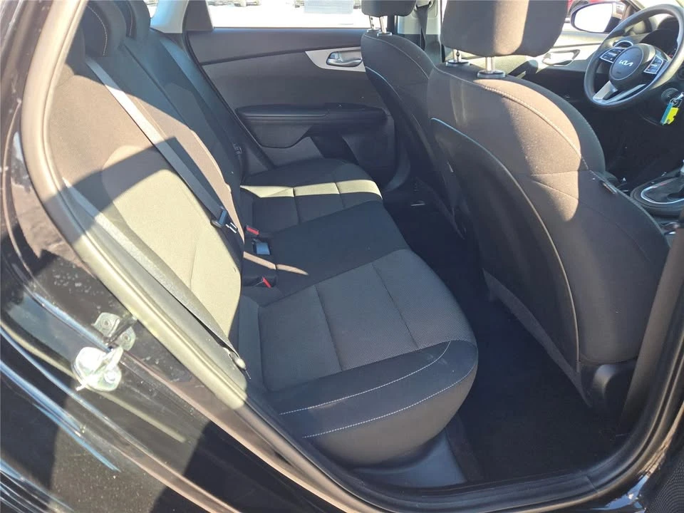 2023 Kia Forte - Image 10 of 20