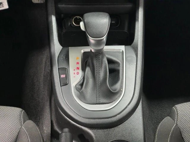 2023 Kia Forte - Image 15 of 20