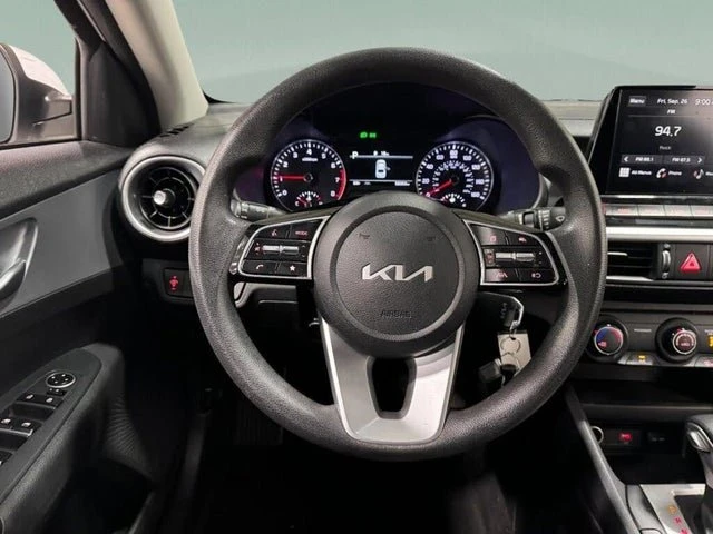 2023 Kia Forte - Image 12 of 20