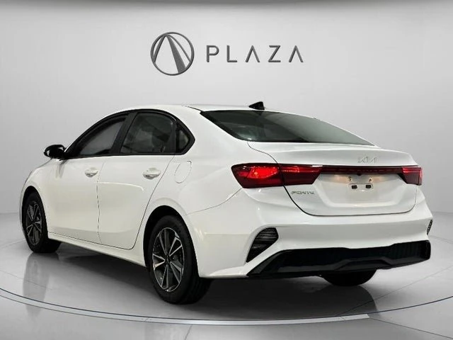 2023 Kia Forte - Image 3 of 20