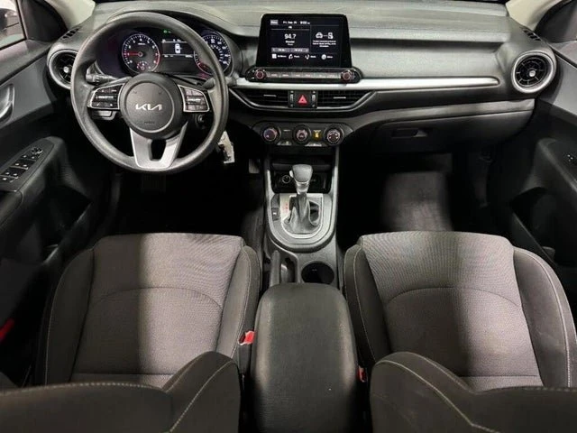 2023 Kia Forte - Image 11 of 20